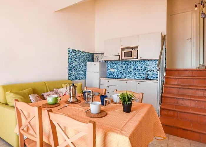 2 Bedroom Gorgeous In Hébergement de vacances