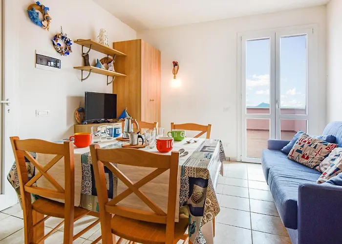 2 Bedroom Gorgeous In Holiday home *